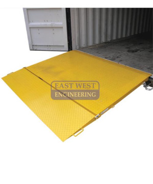 CRN8 Forklift Container Ramp