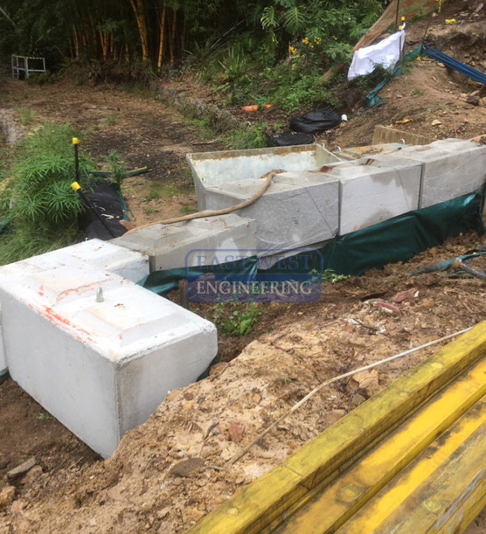 CWM12 - concrete blocks used as temp retaining wall