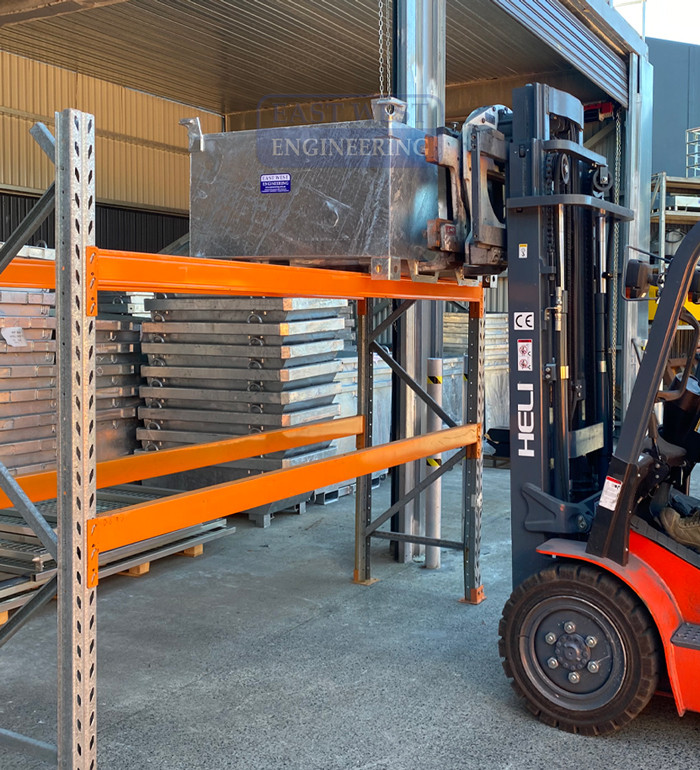 SSC Stackable Crane Bin