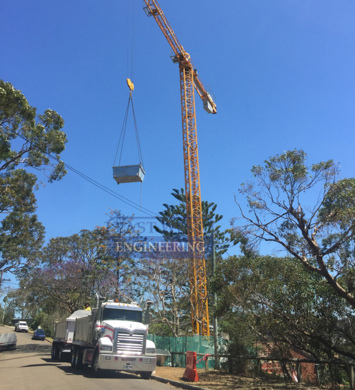WCB / WCH - WCB / WCH Heavy Duty Crane Bin lifting construction waste onsite by overhead crane